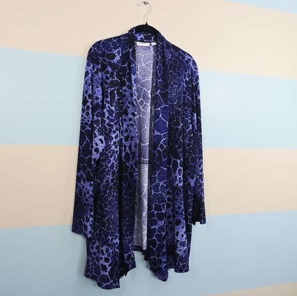 Susan Graver Plus Size Blue and Black Animal Print Cardigan - Picture 3 of 7